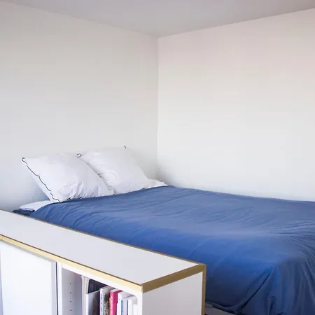 Modern Flat Near Paris