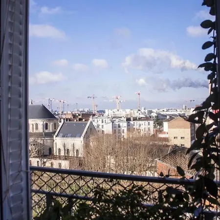 Modern Flat Near Paris